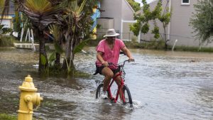 Hurricane Idalia barrels into Georgia after hitting Florida coast, leaving at least two dead