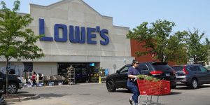 Lowe’s Stock Is Rising. Earnings Beat Expectations.