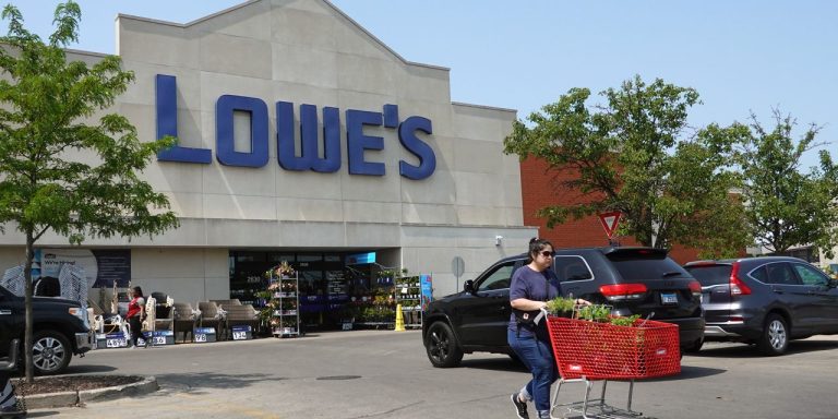 Lowe’s Stock Is Rising. Earnings Beat Expectations.