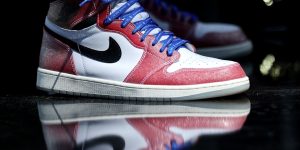 Nike’s stock falls with sporting retailers and is now at risk of longest losing streak on record