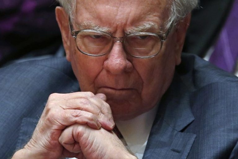 Berkshire Hathaway B earnings missed, revenue was in line with estimates