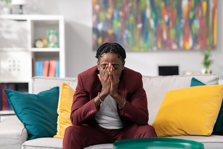 How To Stop Living Paycheck to Paycheck in 8 Steps