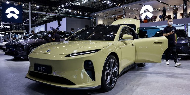 Nio denies report of capital raise, and stock pares losses