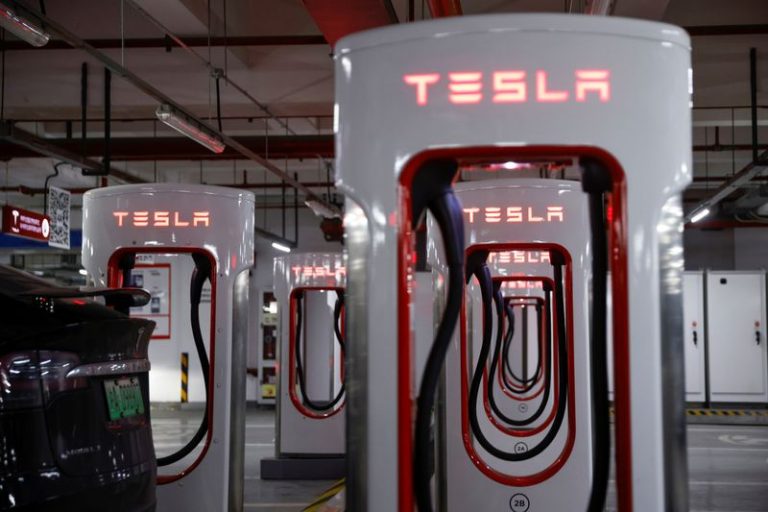 Tesla beats lawsuit claiming it monopolizes repairs, parts