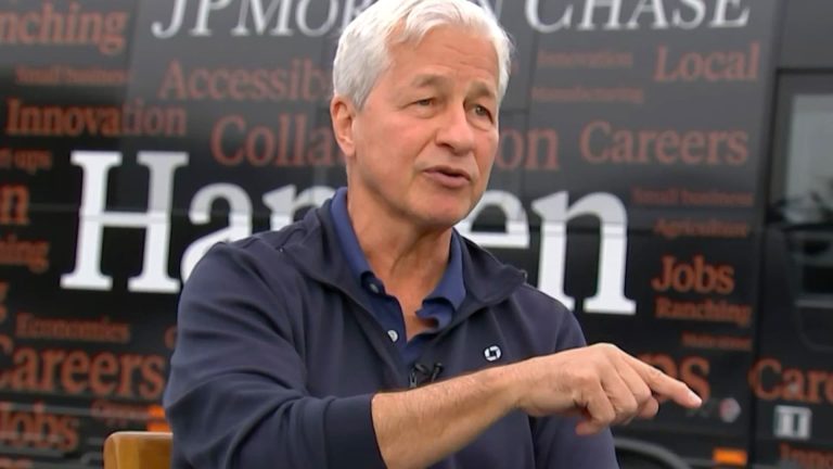 JPMorgan Chase shares slip after bank says CEO Jamie Dimon is selling 1 million shares