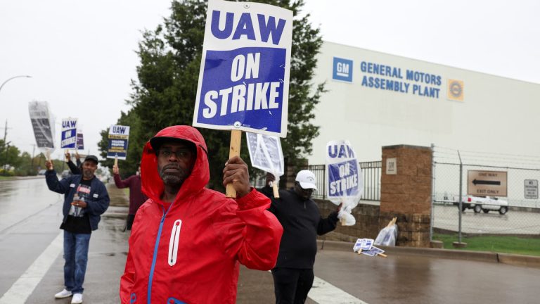 GM union workers appear poised to vote down record UAW deal; voting continues