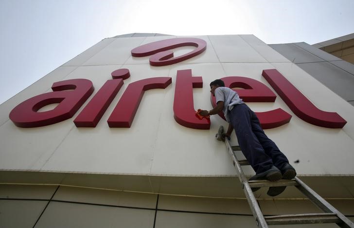 Bharti Airtel eyes $1 billion raise to cut debt, boost 5G rollout