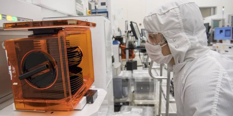 Applied Materials and 3 Other Chip Equipment Stocks for a New AI Play