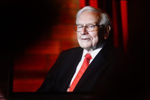 Warren Buffett’s Secret Sauce: 9 Habits That Keep His Billions Growing