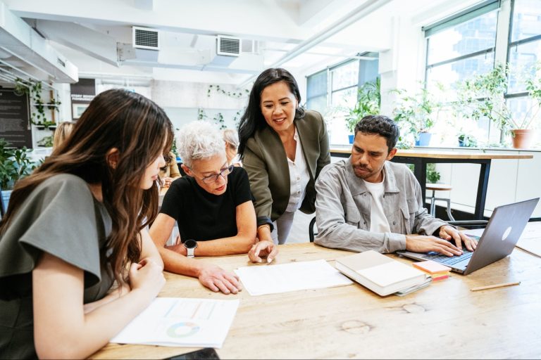 5 Generations, 1 Team — Heres How to Lead a Multigenerational Workforce