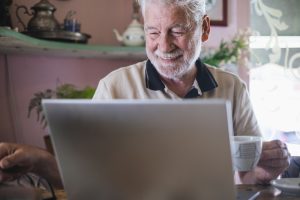 5 Ways to Get Free Internet If You’re Over 60